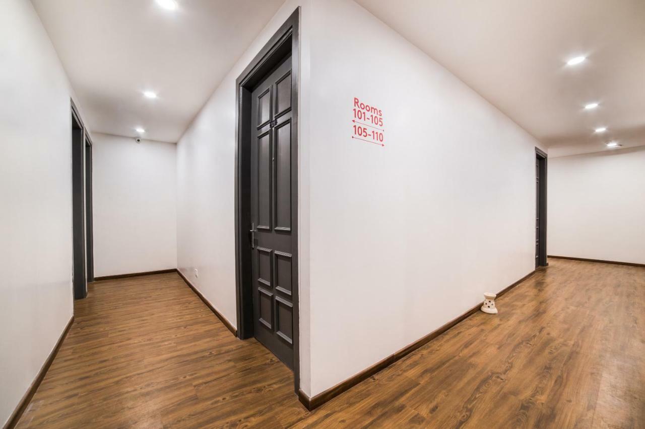 ホテルOyo Townhouse 086 Pankha Road ニューデリー エクステリア 写真
